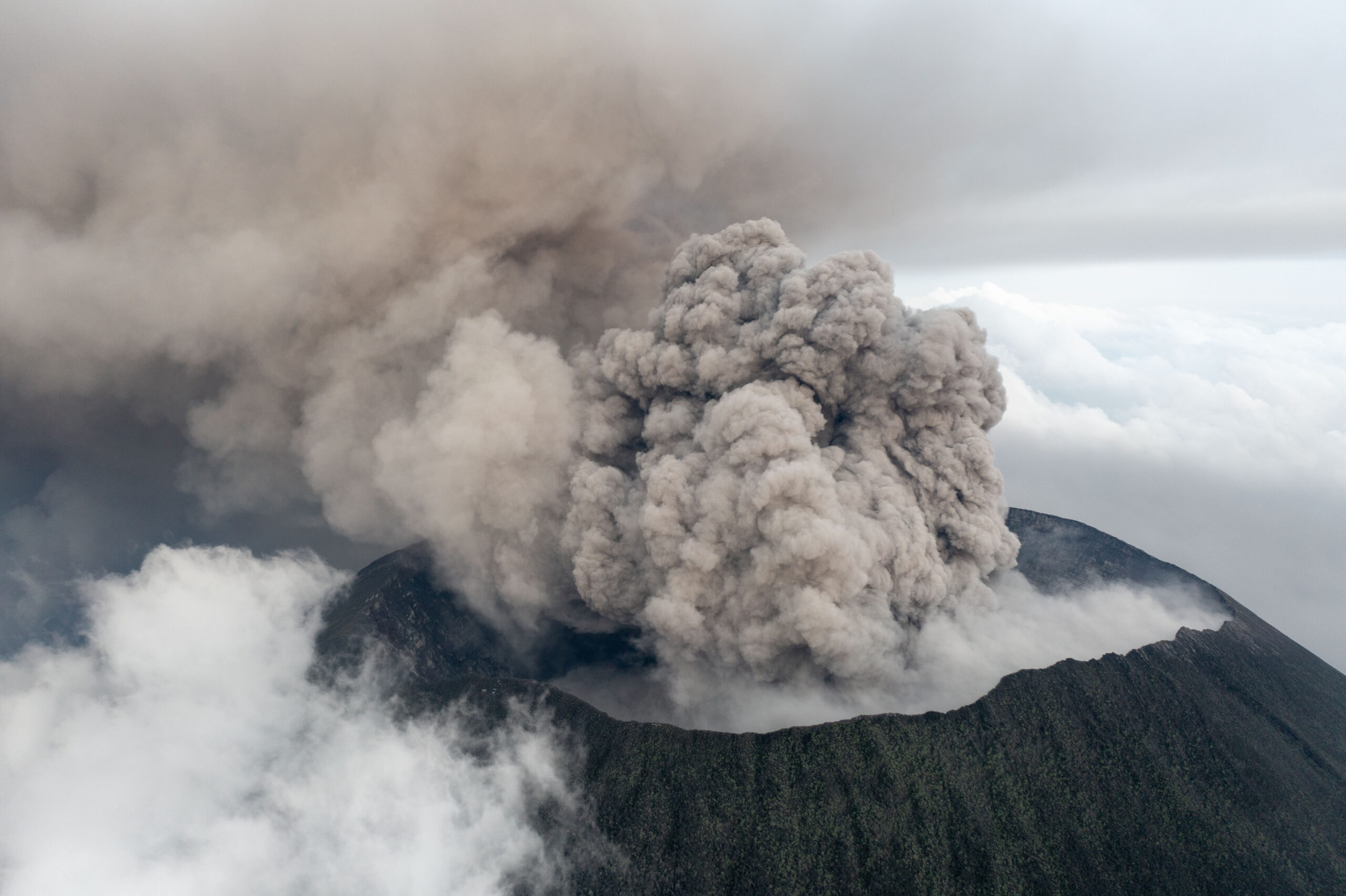 Christopher Horsley image Picture of Nyiragongo erupting 2021 from drone